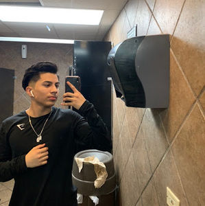 Meet your Posher, Juan